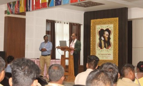 Professional-development-program-for-support-staff-and-bus-staff-held-at-sfs-guwahati